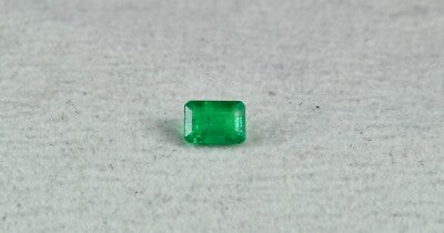 Top Natural Emerald Octagon Cut 6 X 4 Mm 0.66 Ct Gemstone For Ring