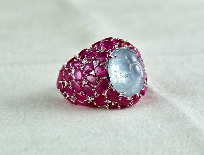 Certified Natural Blue Sapphire 18k Gold Party Ring With Carved Rubies Diamond