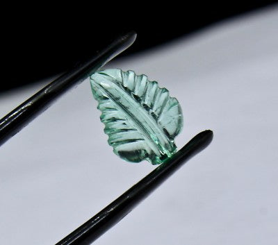 12x9 Mm Natural Colombian Emerald 2.47ct Carved Leaf Gemstone For Ring Pendant