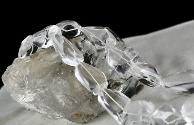 Natural Rock Crystal Quartz 920 Carat Gemstone Necklace Beads Cabochon
