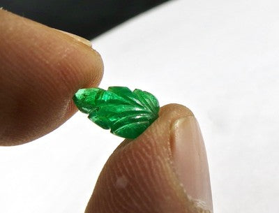 11x8 Mm Natural Zambian Emerald Carved Leaf Gem 1.67 Ct For Designing