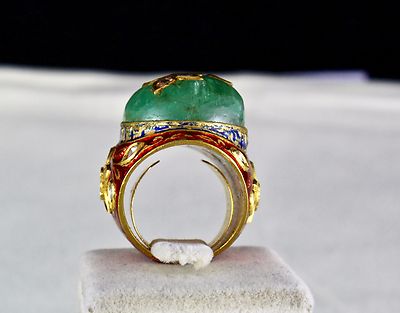 Certified Natural Colombian Emerald 132.50ct 22k Gold Jadau Diamond Ladies Ring