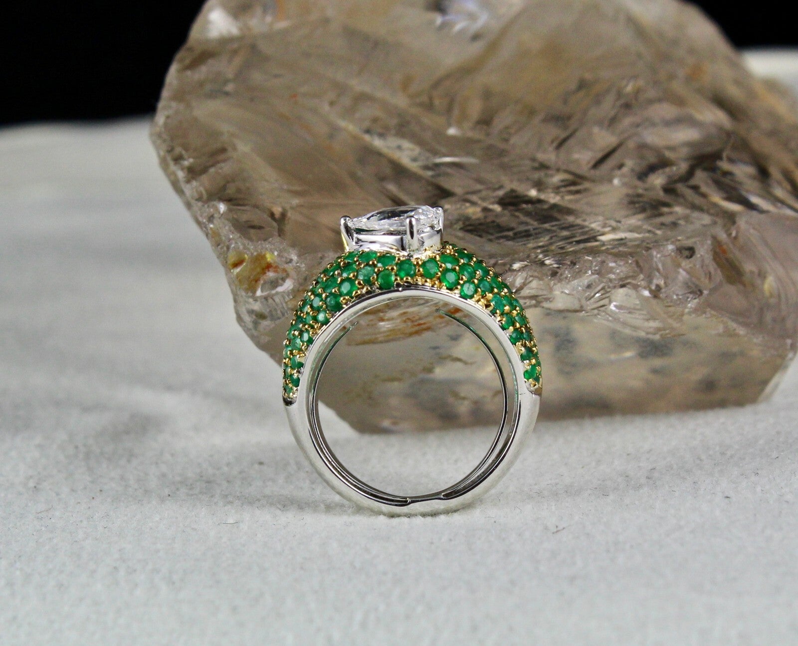 Certified Natural Emerald 10ct Rose Cut Natural Diamond 18k Gold Cocktail Ring