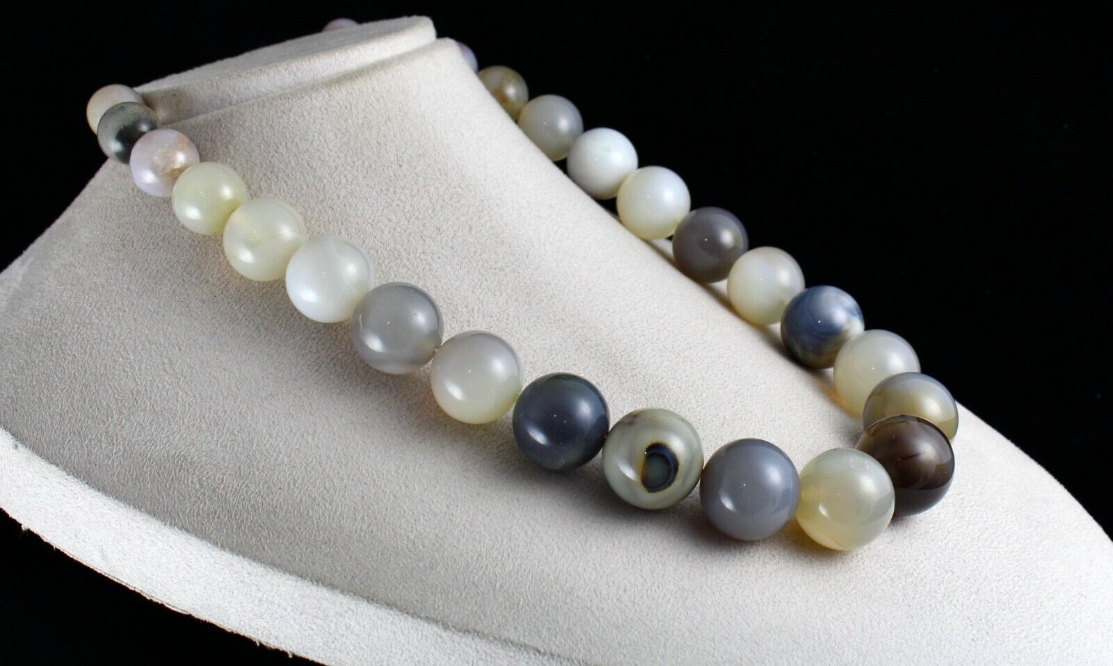 Big Natural Agate Beads Multi Round 1 Line 1562 Carats Gemstone Silver Necklace