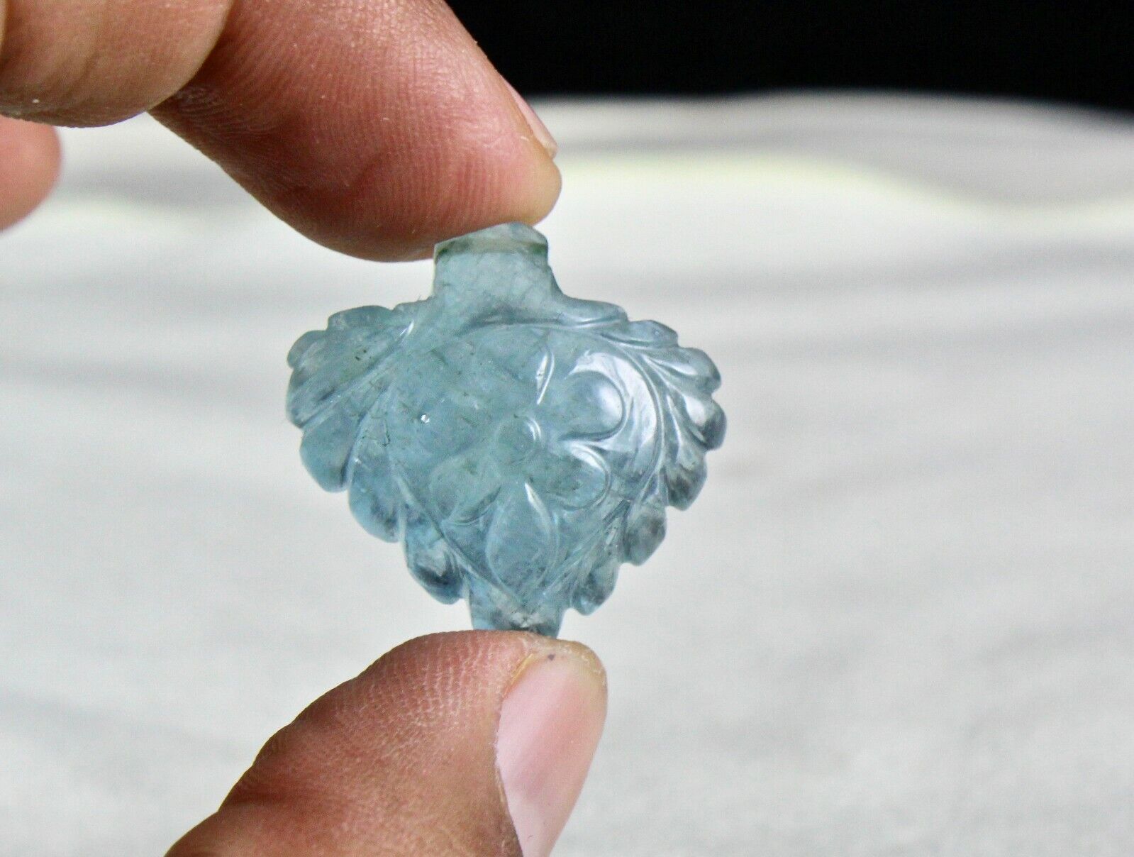 Classic Natural Blue Aquamarine Carved 31.92 Ct Drill Gemstone Pendant Designing