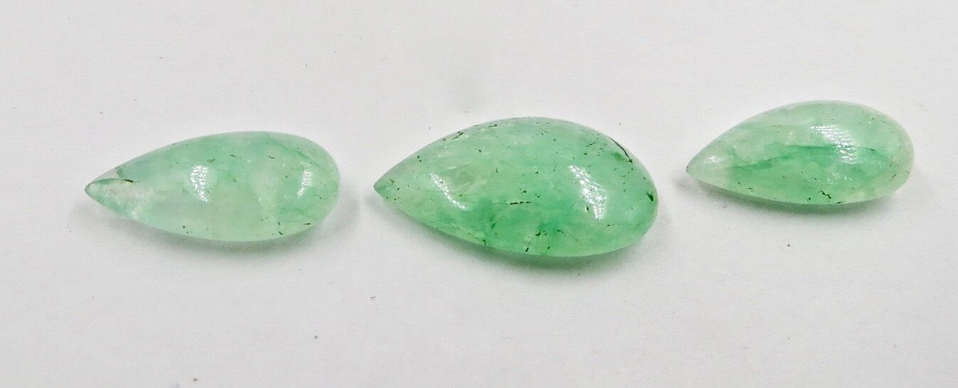 GREEN NATURAL EMERALD QUARTZ CABOCHON PEAR 3 PCS 50 CARATS GEMSTONE FOR DESIGN