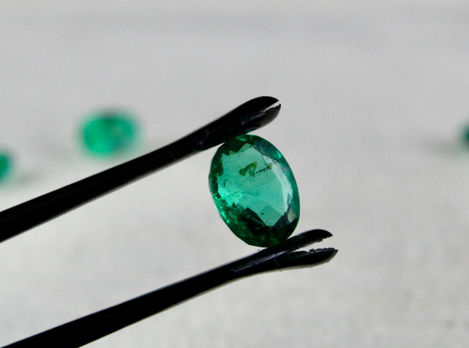 Natural Zambia Emerald 6 Pcs 3.08 Cts Oval Cut Loose Gemstone Certified Earrings