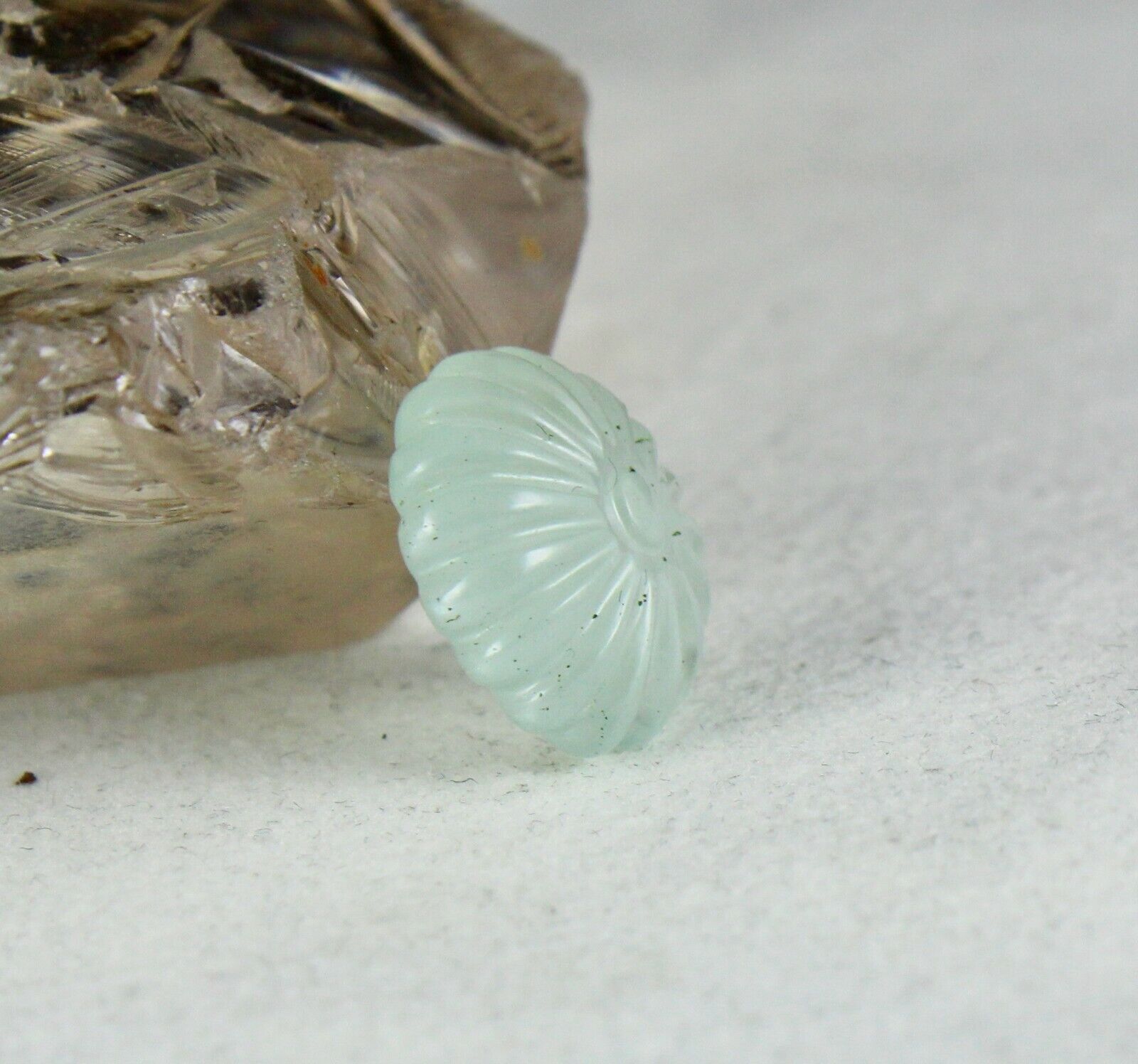 NATURAL BLUE AQUAMARINE CARVED ROUND 10.72 CARATS GEMSTONE FOR PENDANT RING