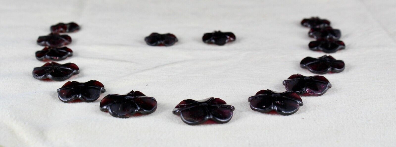 NATURAL GARNET CARVED FLOWER 15 PCS 166 CARATS GEMSTONE RING PENDANT EARRING SET