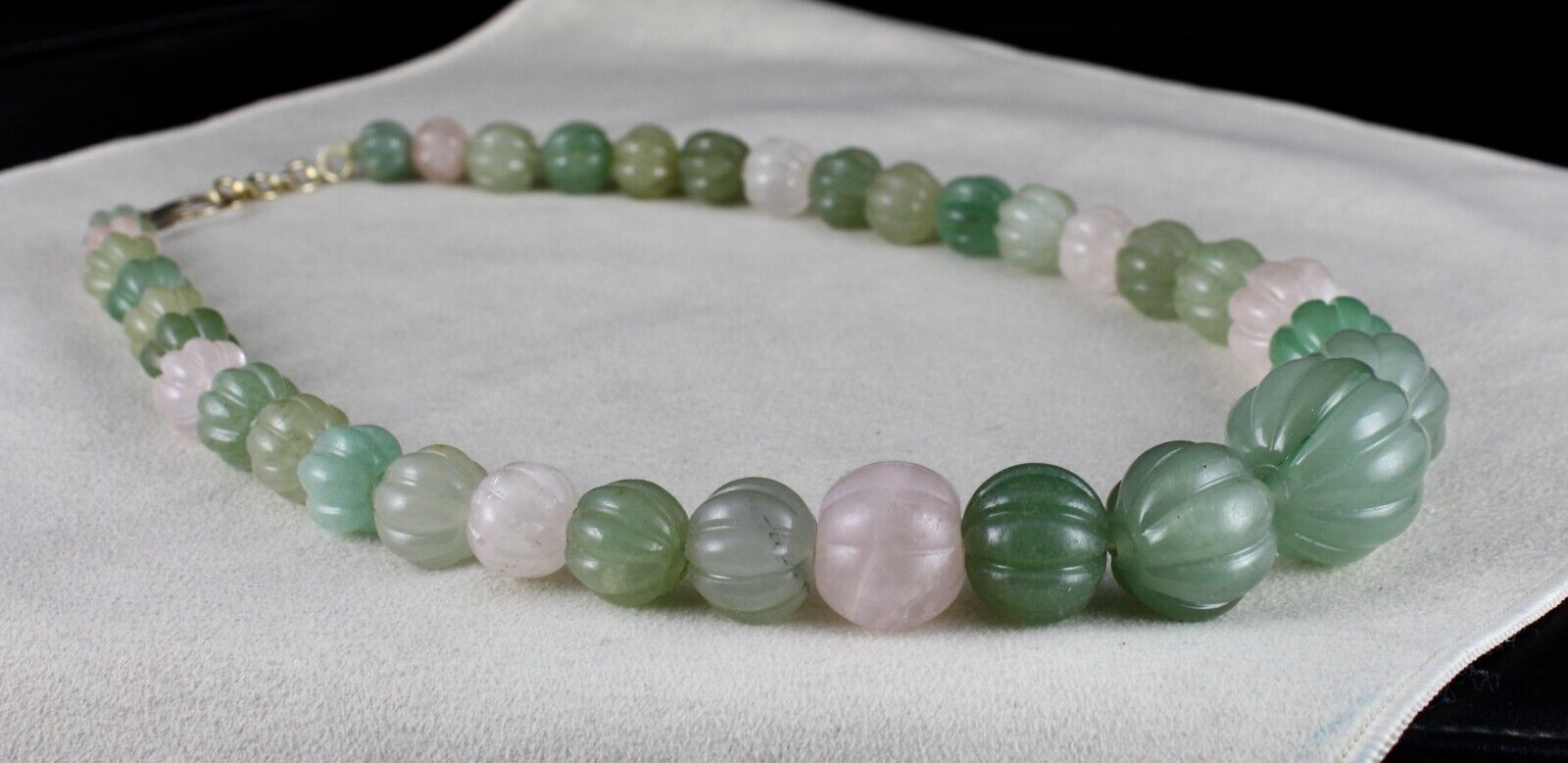 NATURAL INDIAN JADE ROSE QUARTZ MELON CARVED BEADS 854 CTS STONE SILVER NECKLACE