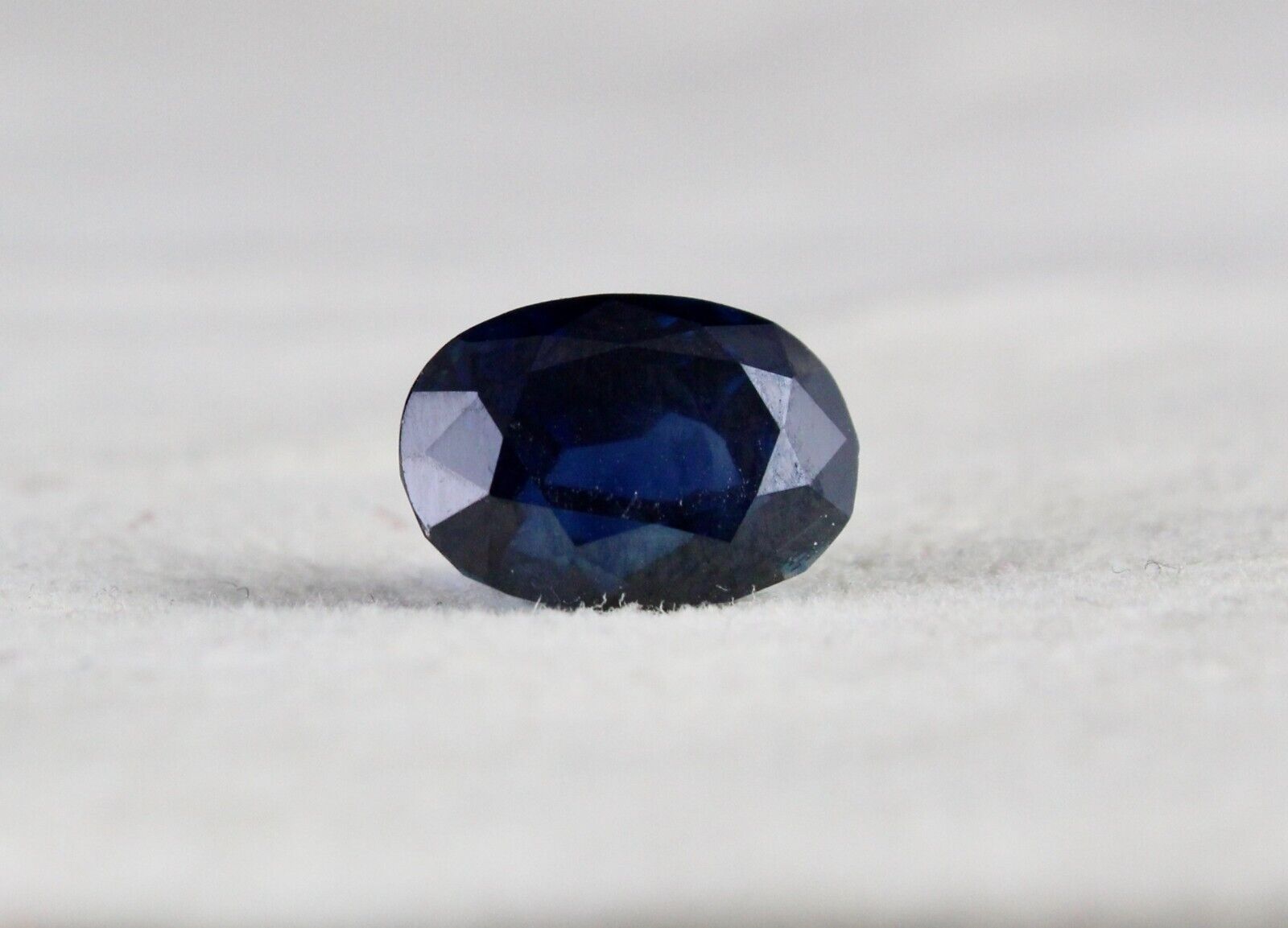 Natural Unheated Blue Sapphire Oval Cut 6.91 Ct Gemstone Designing Ring Pendant