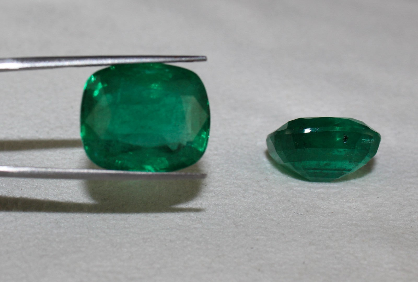 Certified Natural Emerald Cushion 51.81 Ct Loose Gemstone Pair Design Earring