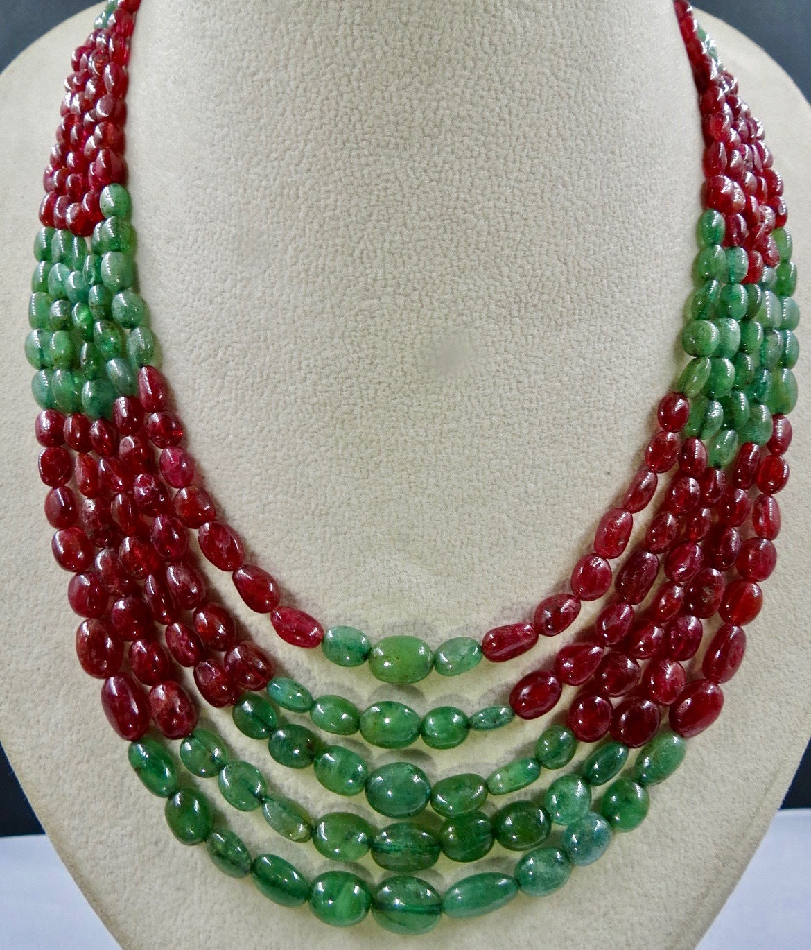 Certified 518 Ct Natural Red Spinel Green Emerald Beads Cabochon Necklace