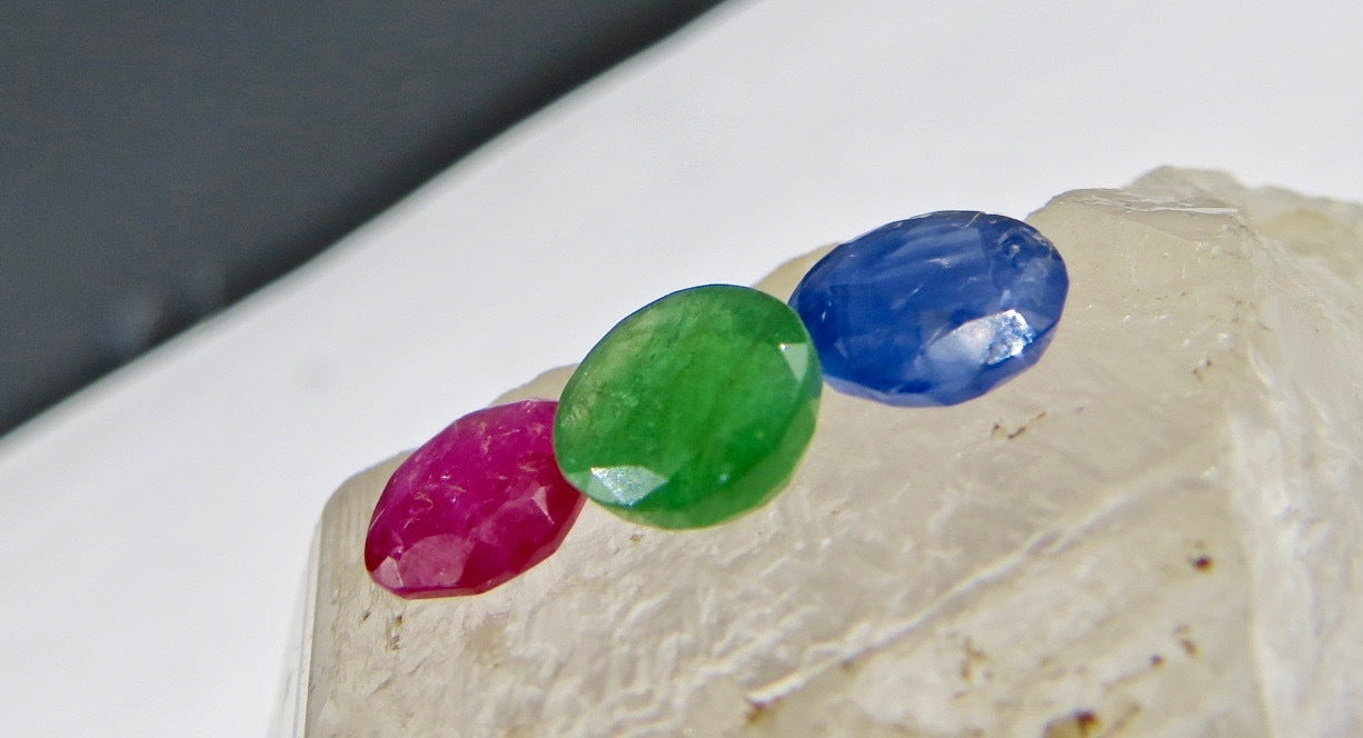 Natural Emerald Cut Ruby & Sapphire Gemstones 3 Pc Set 5.23 Ct For Ring Pendant