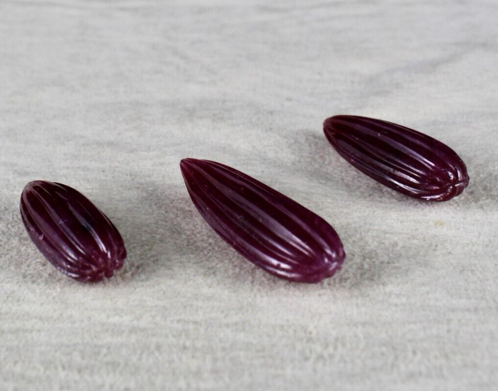 Certified Natural Untreated Ruby Carved 60.35 Ct Gemstone Earrings Pendant Set