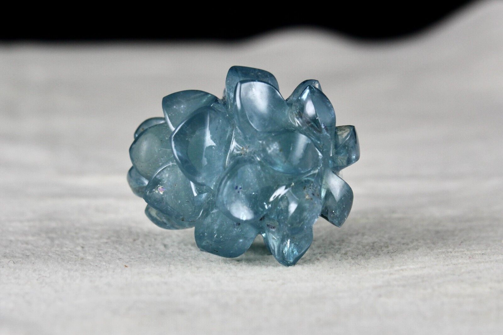 NATURAL BLUE AQUAMARINE CARVED FLOWER 92.41 CTS GEMSTONE FOR PENDANT DESIGNING