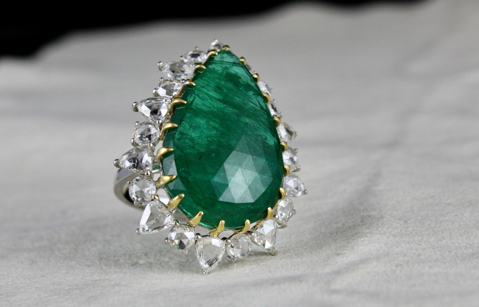 Certified 59.5ct Natural Zambia Emerald Pear Cut Rose Cut Diamond 18k Gold Ring