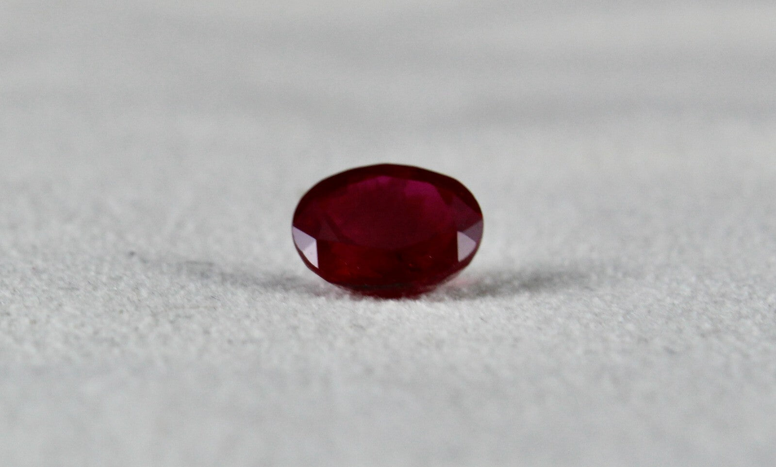 Certified Grs Heated Burma Ruby 3.14 Ct Gemstone Oval Ring Pendant