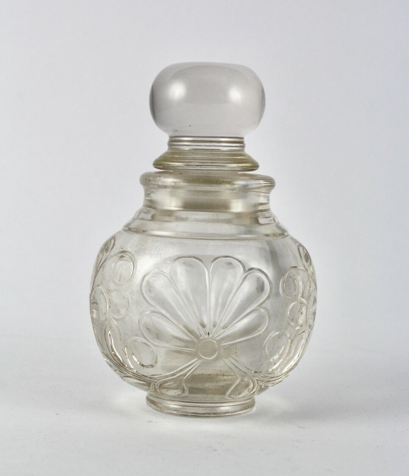 HAND CARVED NATURAL ROCK CRYSTAL QUARTZ 1305 CTS CARVED PERFUME BOTTLE FOR DECOR