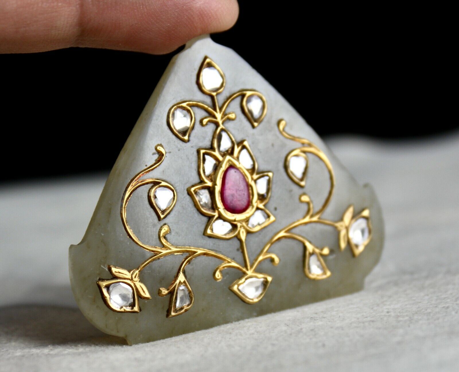 ANTIQUE PERSIAN NEPHRITE JADE FLAT DIAMOND NATURAL RUBY 22K YELLOW GOLD PENDANT