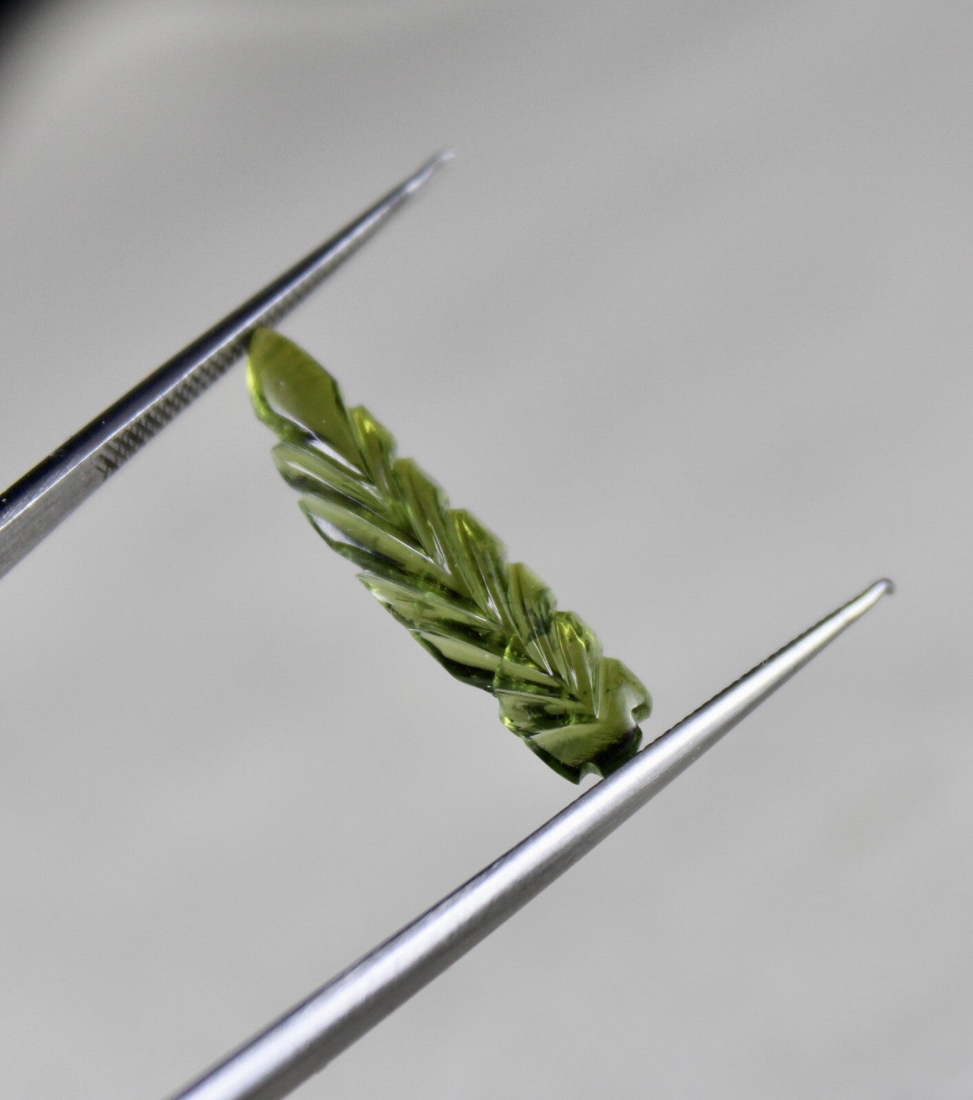 Natural Carved Multi Colour Tourmaline 5.98 Ct Leaf Gemstone For Designing