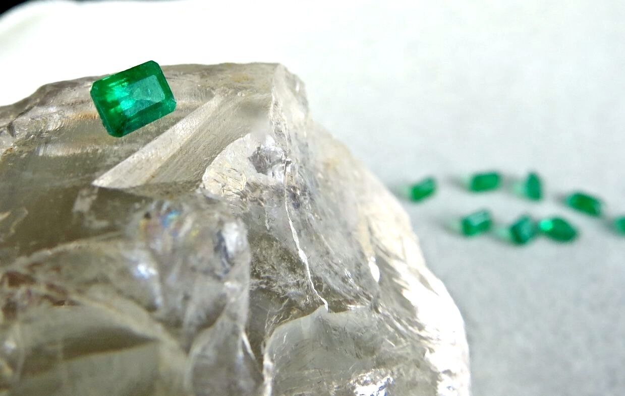 6X4 MM NATURAL EMERALD OCTAGON CUT 9 PCS 5.59 CARATS GEMSTONE DESIGNING JEWELS