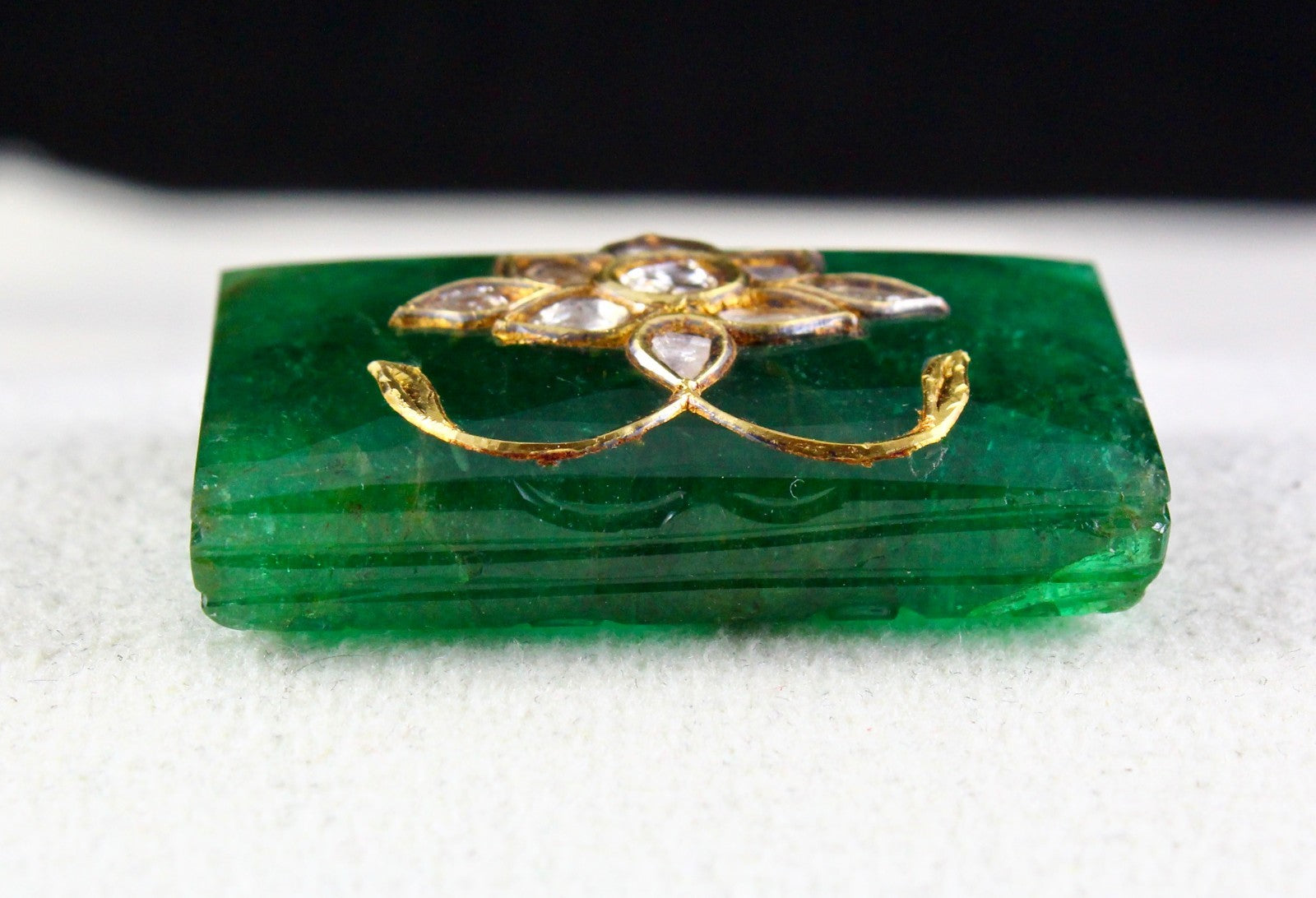 Natural Zambia Emerald Cabochon 22k Gold Natural Diamond Antique Pendant