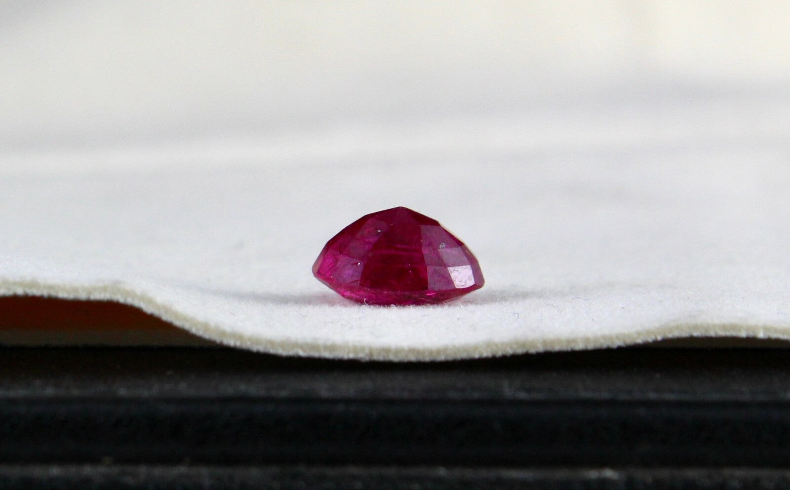 Certified Gtl Natural Unheat Burma Ruby 3.31 Ct Oval Cut For Ring Pendant