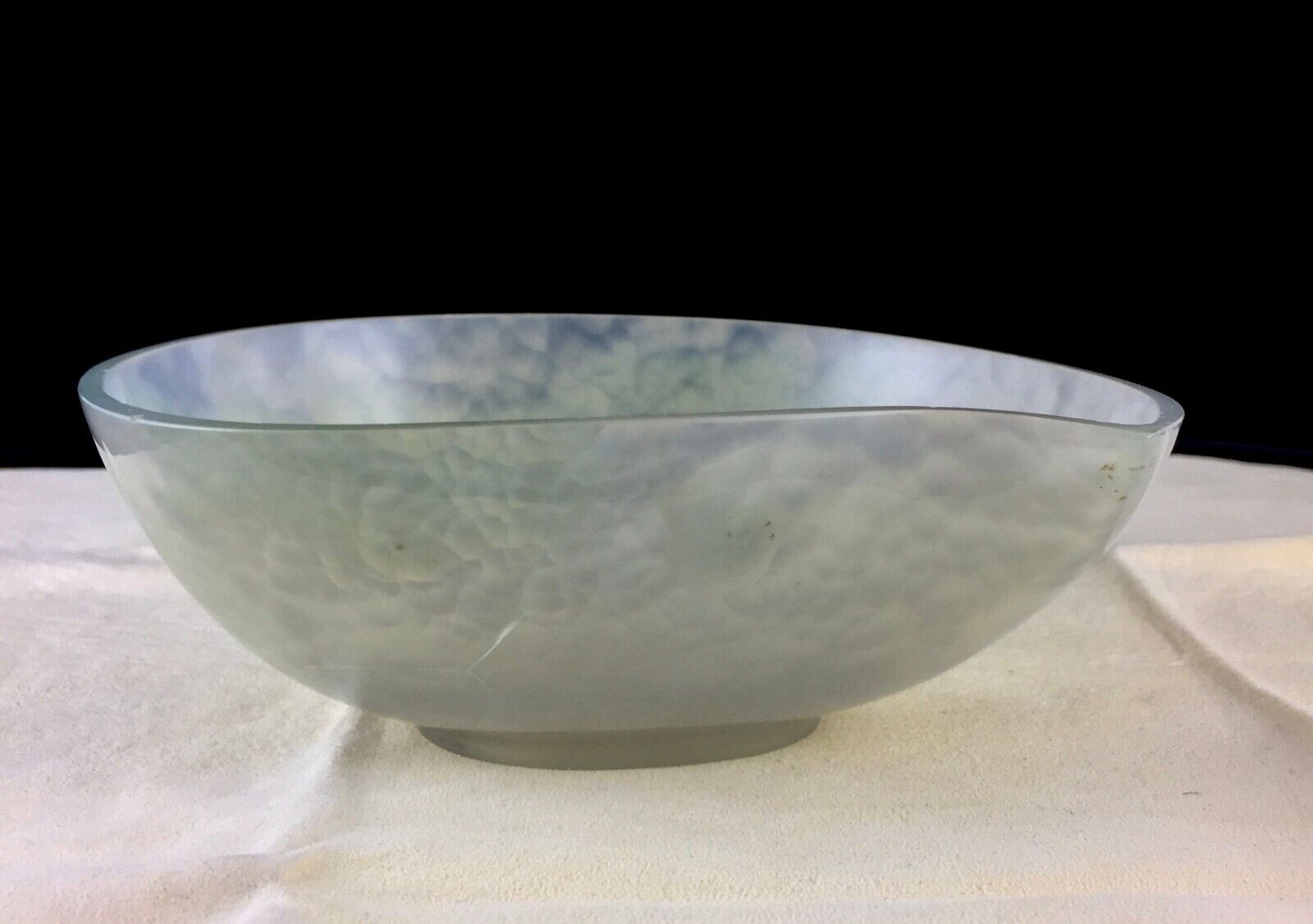 FINE CRAFTED NATURAL CHALCEDONY 1370 CARATS CARVED DESIGNER BOWL FOR HOME DECOR