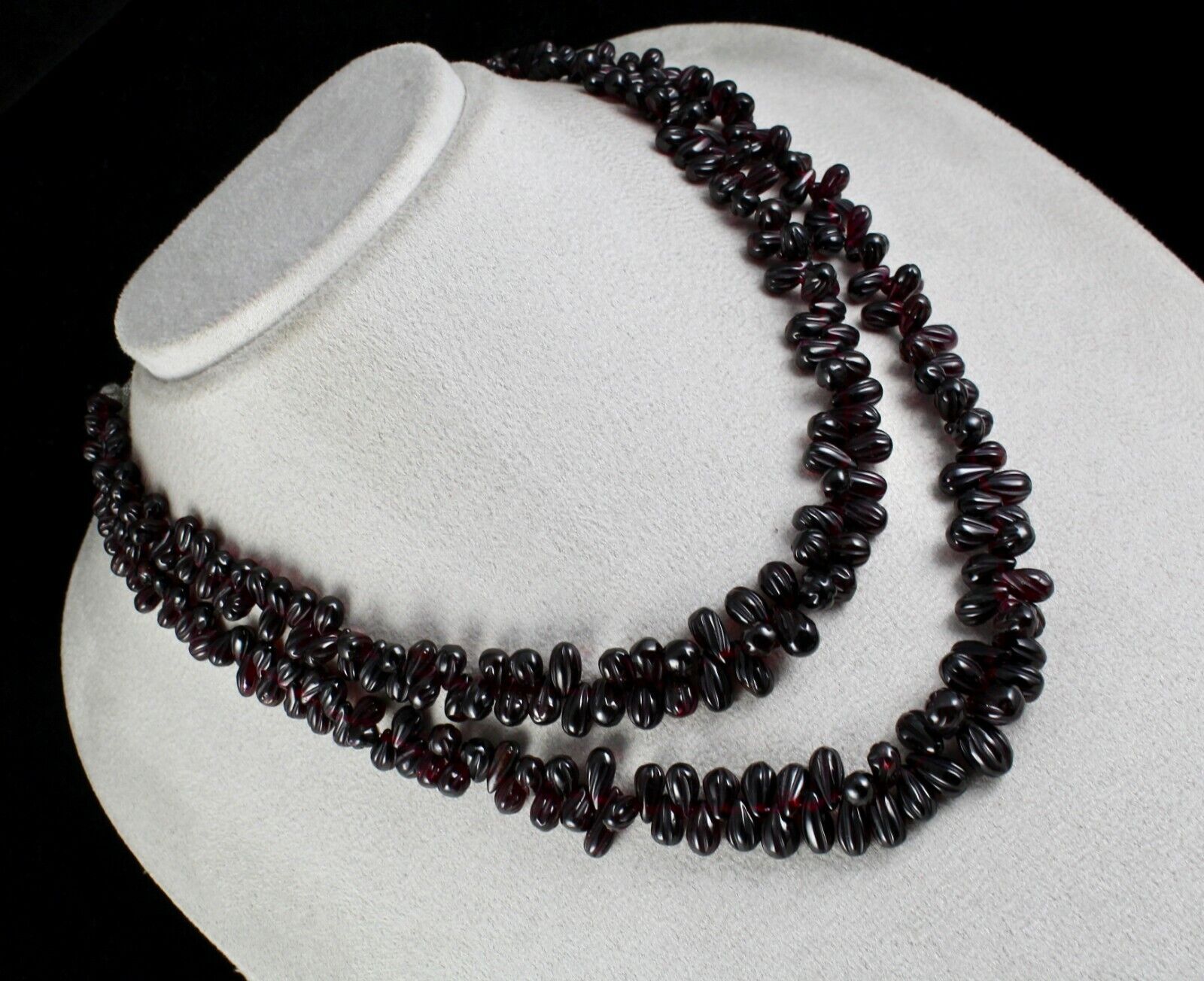 NATURAL RED GARNET BEADS CARVED TEAR DROPS 2 LINE 664 CARATS GEMSTONE NECKLACE 