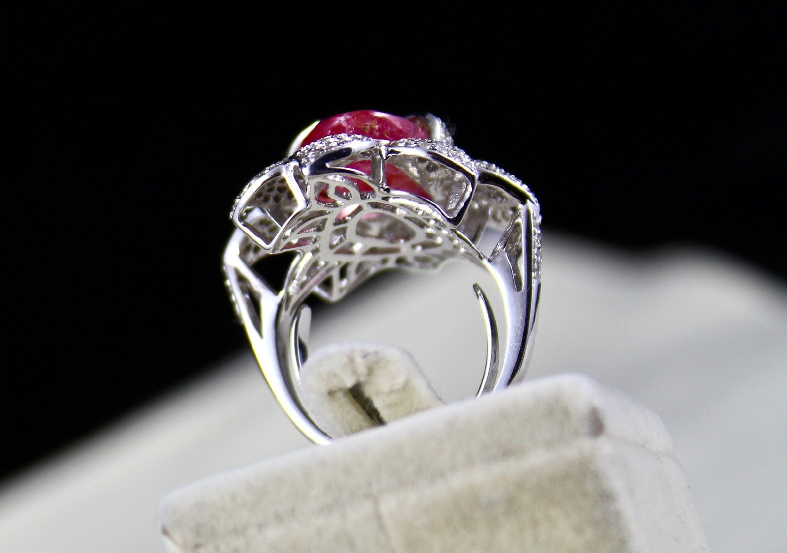 Natural Burma Ruby 12.11 Ct Cabochon Diamond Pavé Ring 18k White Gold For Women