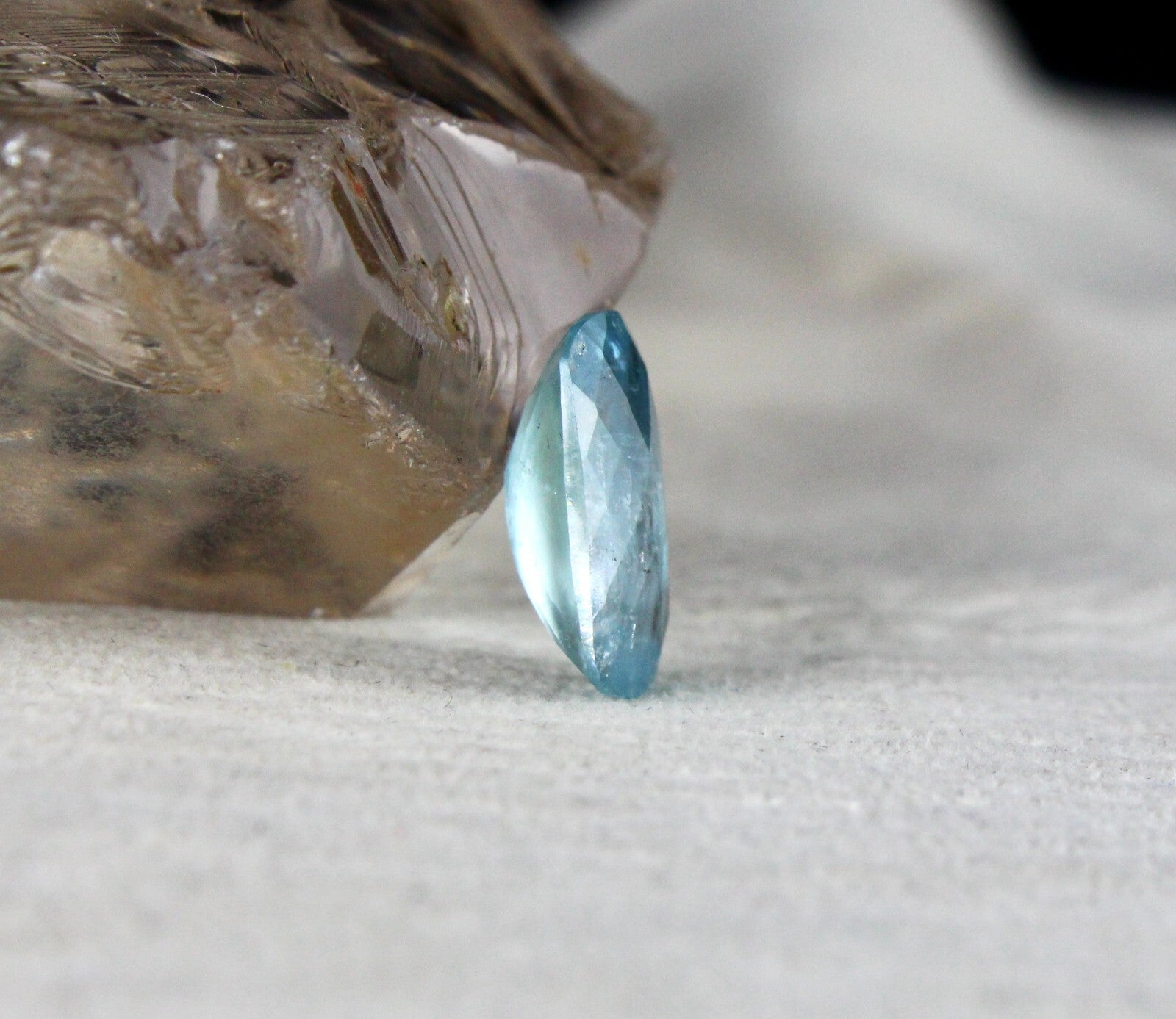 Best Natural Blue Aquamarine Cushion Cut 4.24ct Gemstone For Ring Pendant