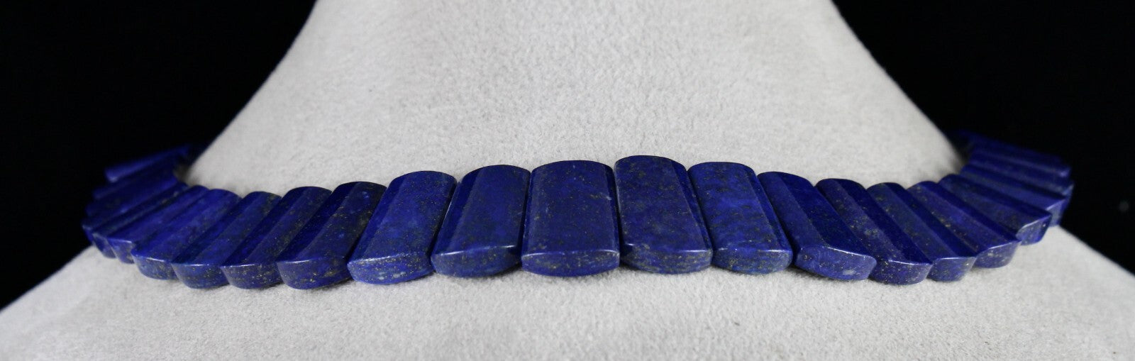 Natural Blue Lapis Lazuli 439 Ct Semiprecious Gemstone Fashion Necklace