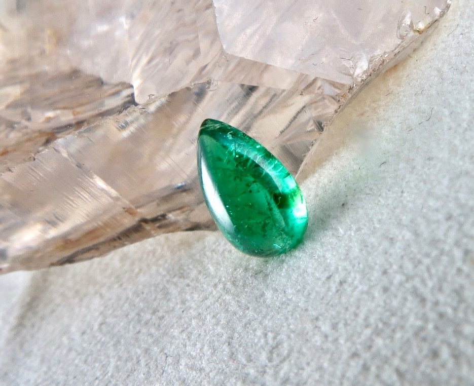 Certified Natural Zambia Emerald Pear Cabochon 4.79 Ct Loose Gemstone For Ring