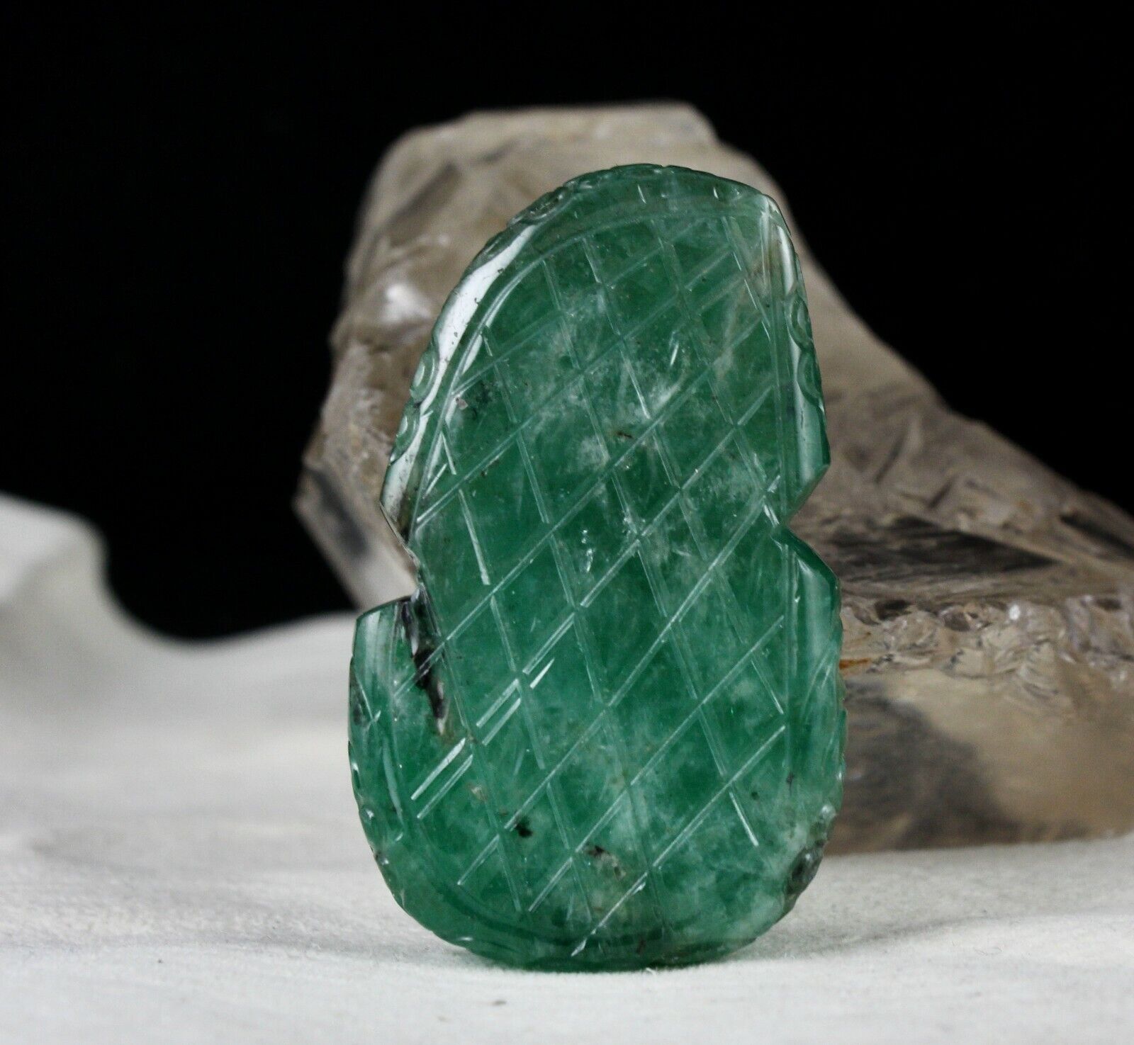 NATURAL ZAMBIAN EMERALD CARVED FANCY 196 CARATS 51x31 MM GEMSTONE PENDANT