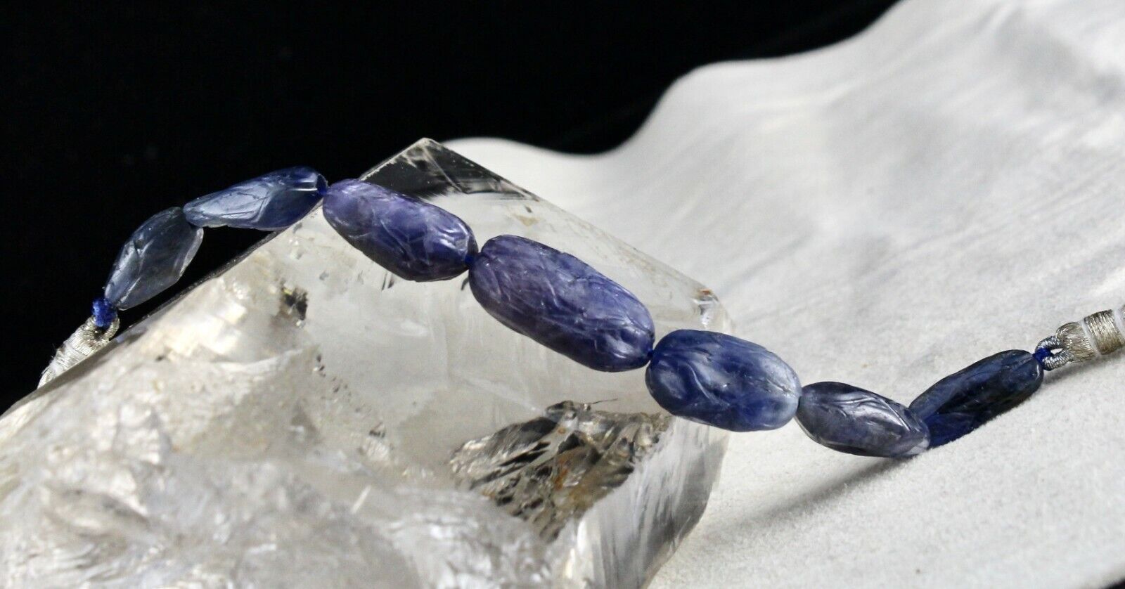 NATURAL BLUE SAPPHIRE CARVED 5 PCS 91.84 CARATS LONG DRILLED BEADS FOR DESIGNING