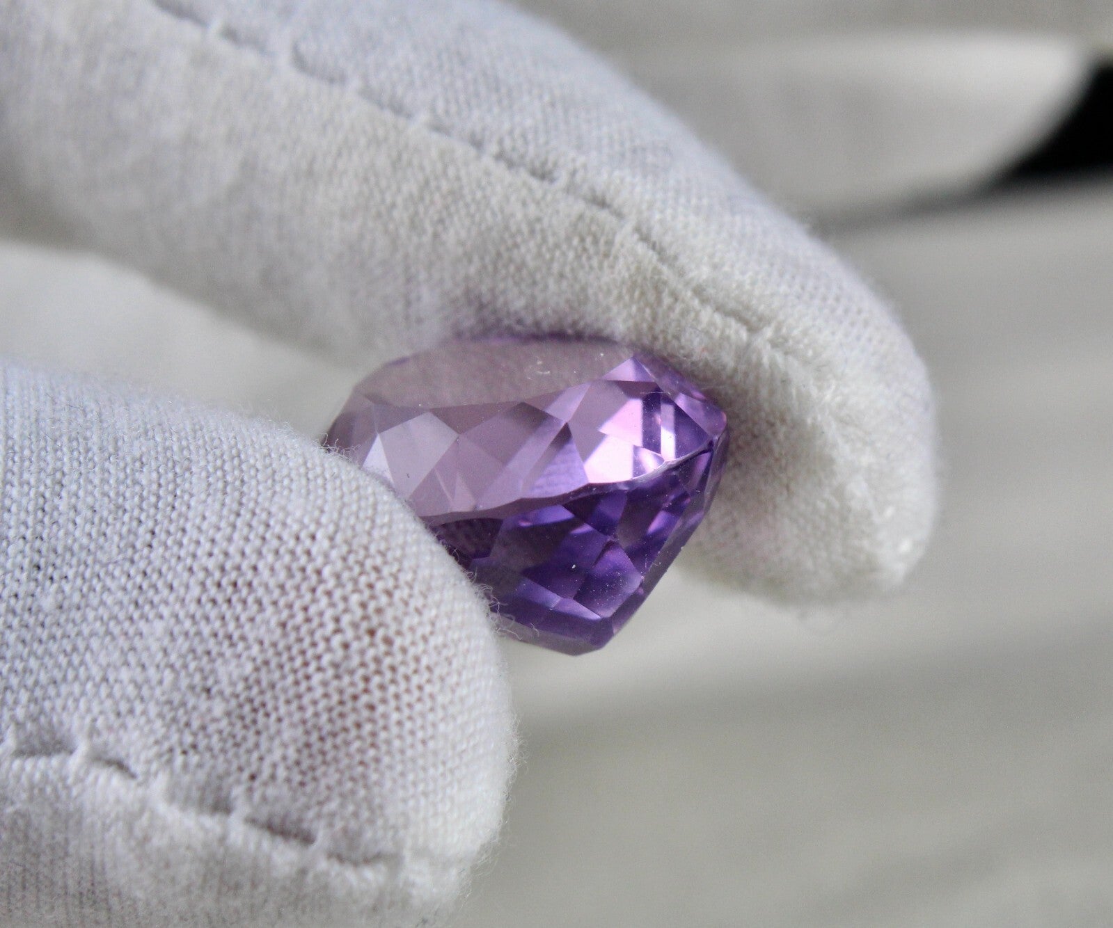 Natural Amethyst Oval Cut 21mm 25.37ct Purple Gemstone For Pendant Ring