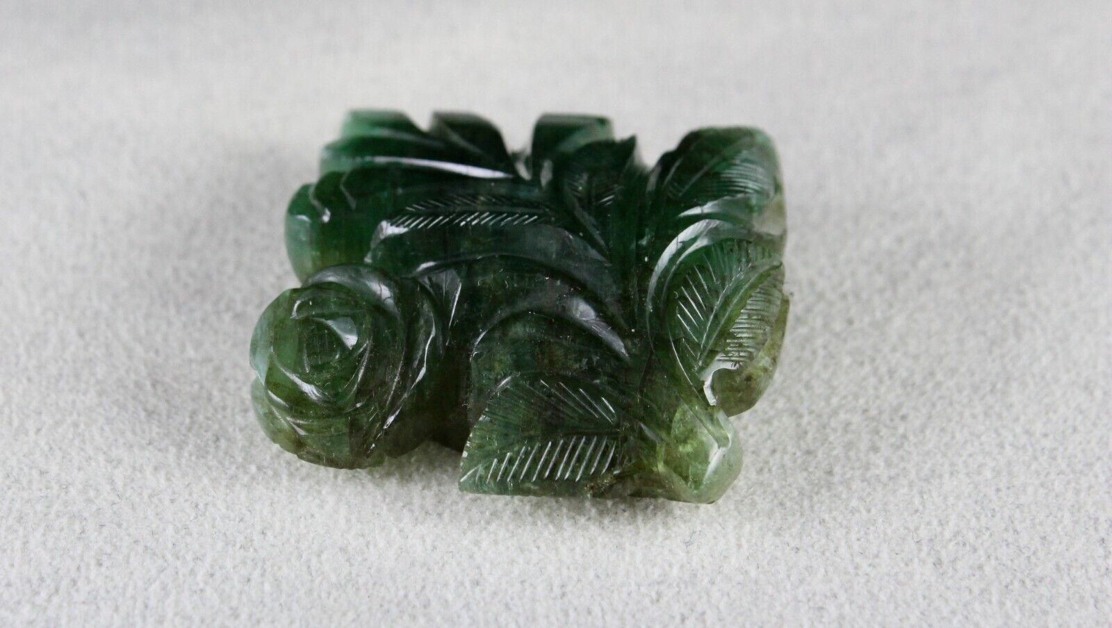 Natural Zambia Emerald Carved Leaf 103.40 Ct Big Gemstone For Hanging Pendant