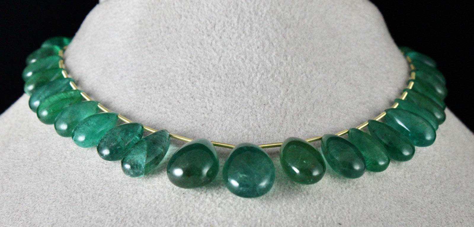 Certified Natural Emerald Teardrop Necklace 176.61 Ct Hanging Gemstone Designing