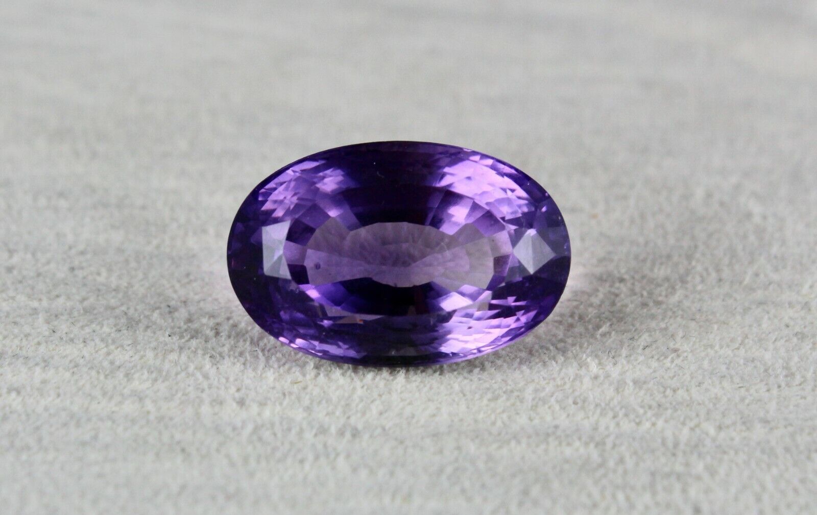 Natural Amethyst Oval Cut Gemstone 22x15 mm 25.48 Cts Designing Pendant Ring