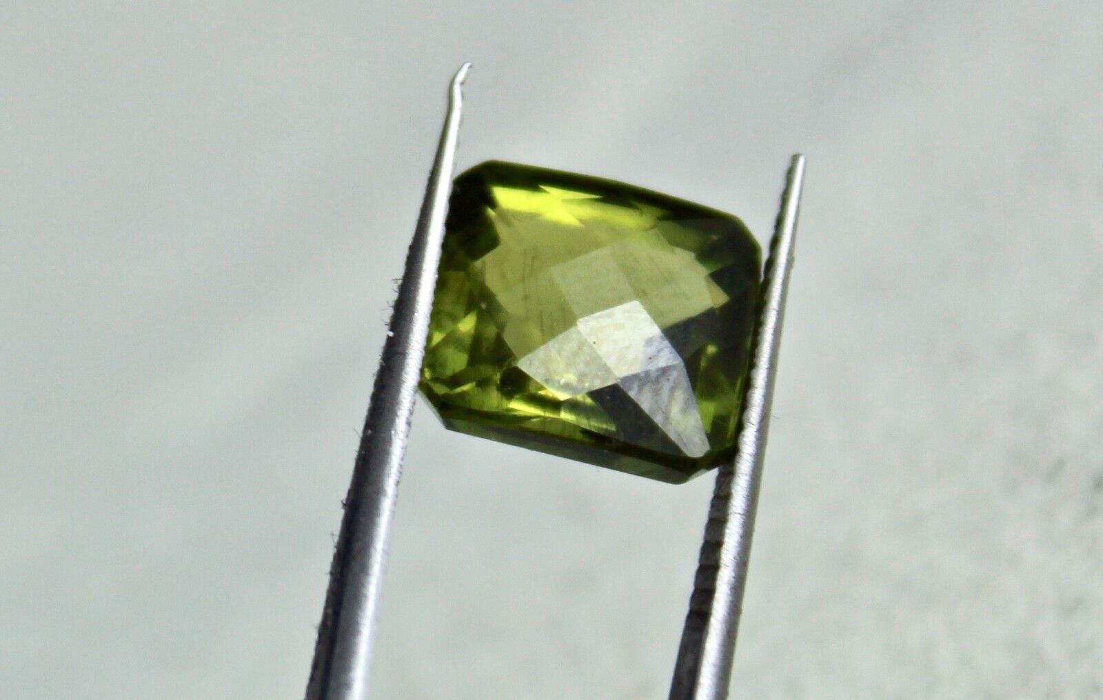 NATURAL GREEN TOURMALINE SQUARE CUT 7.79 CARATS FINEST GEMSTONE RING PENDANT