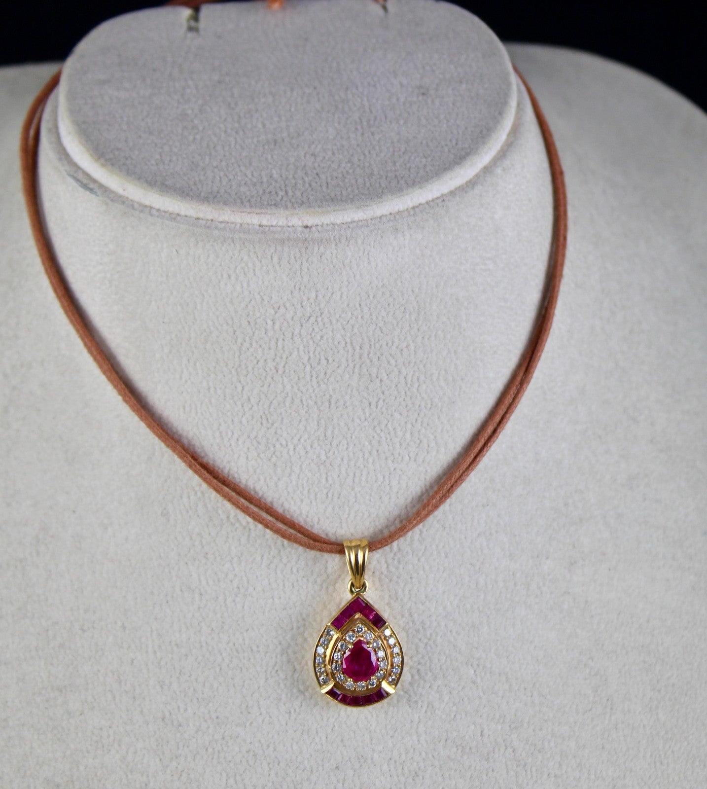 Certified Natural Heated Ruby 125.75ct Pear Natural Diamond 18k Gold Pendant