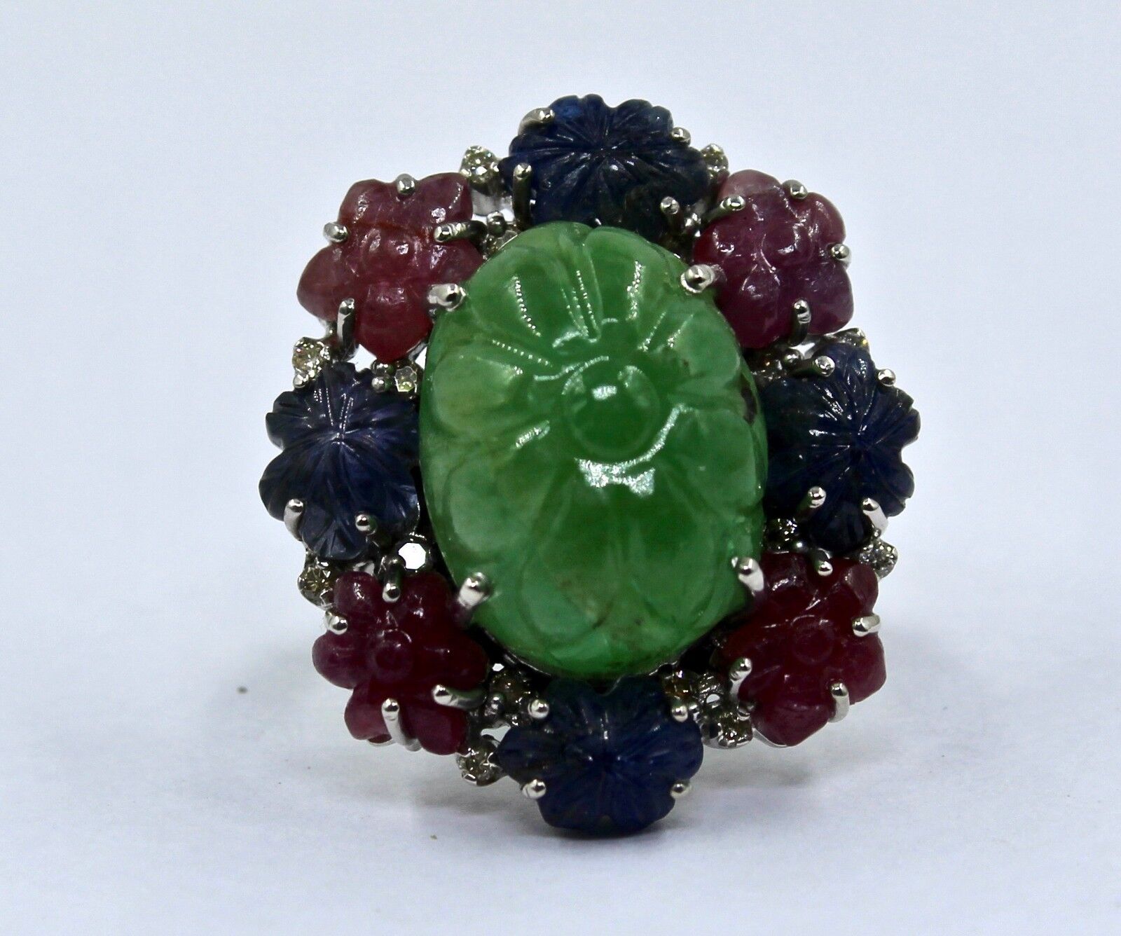 ANTIQUE COLOMBIAN EMERALD RUBY BLUE SAPPHIRE CARVED GEMSTONE DIAMOND SILVER RING