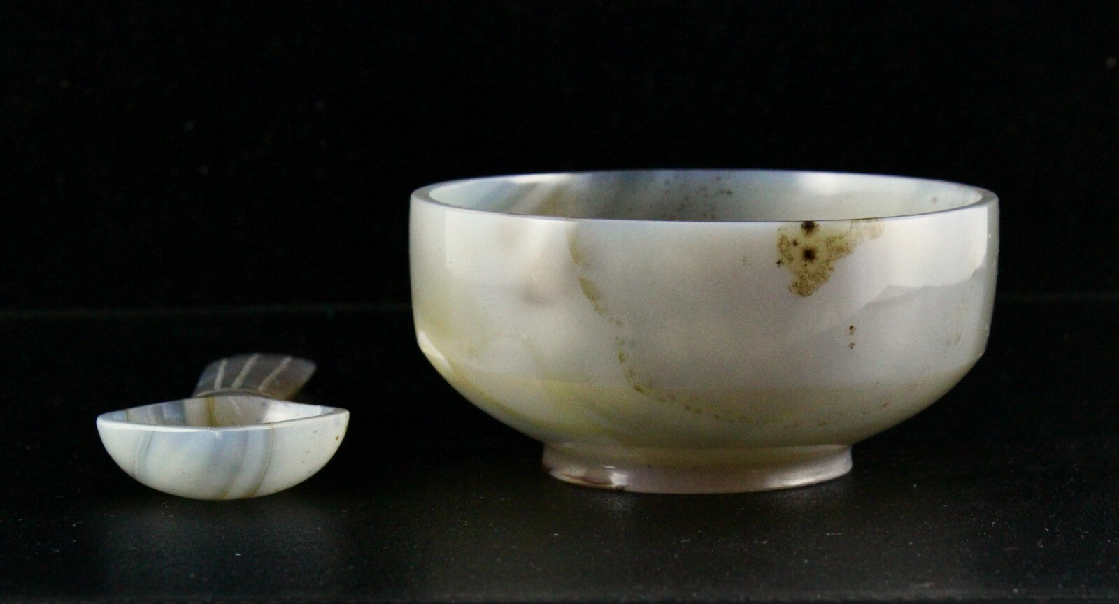 Handcrafted Natural Chalcedony Bowl Spoon 1090 Carats Designer Home Decor Set