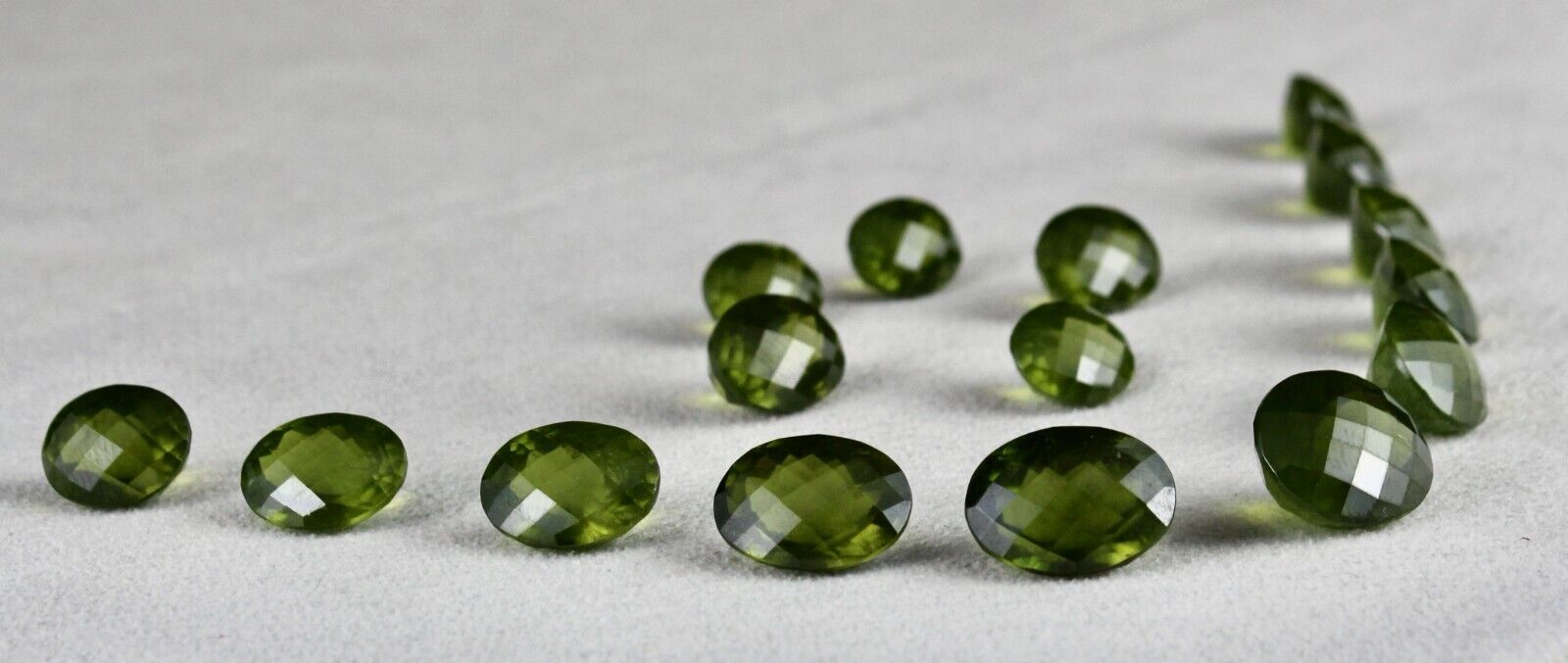 Natural Green Vesuvianite Idocrase Oval 16 Pc 132.90 Ct Gemstone Designing Set