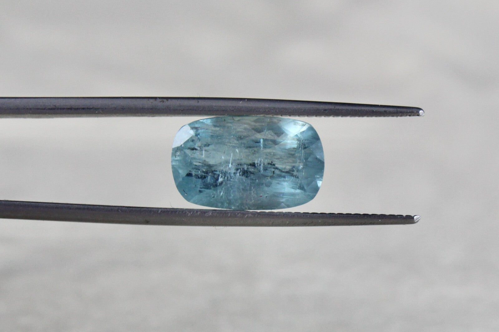 Best Natural Blue Aquamarine Cushion Cut 4.24ct Gemstone For Ring Pendant