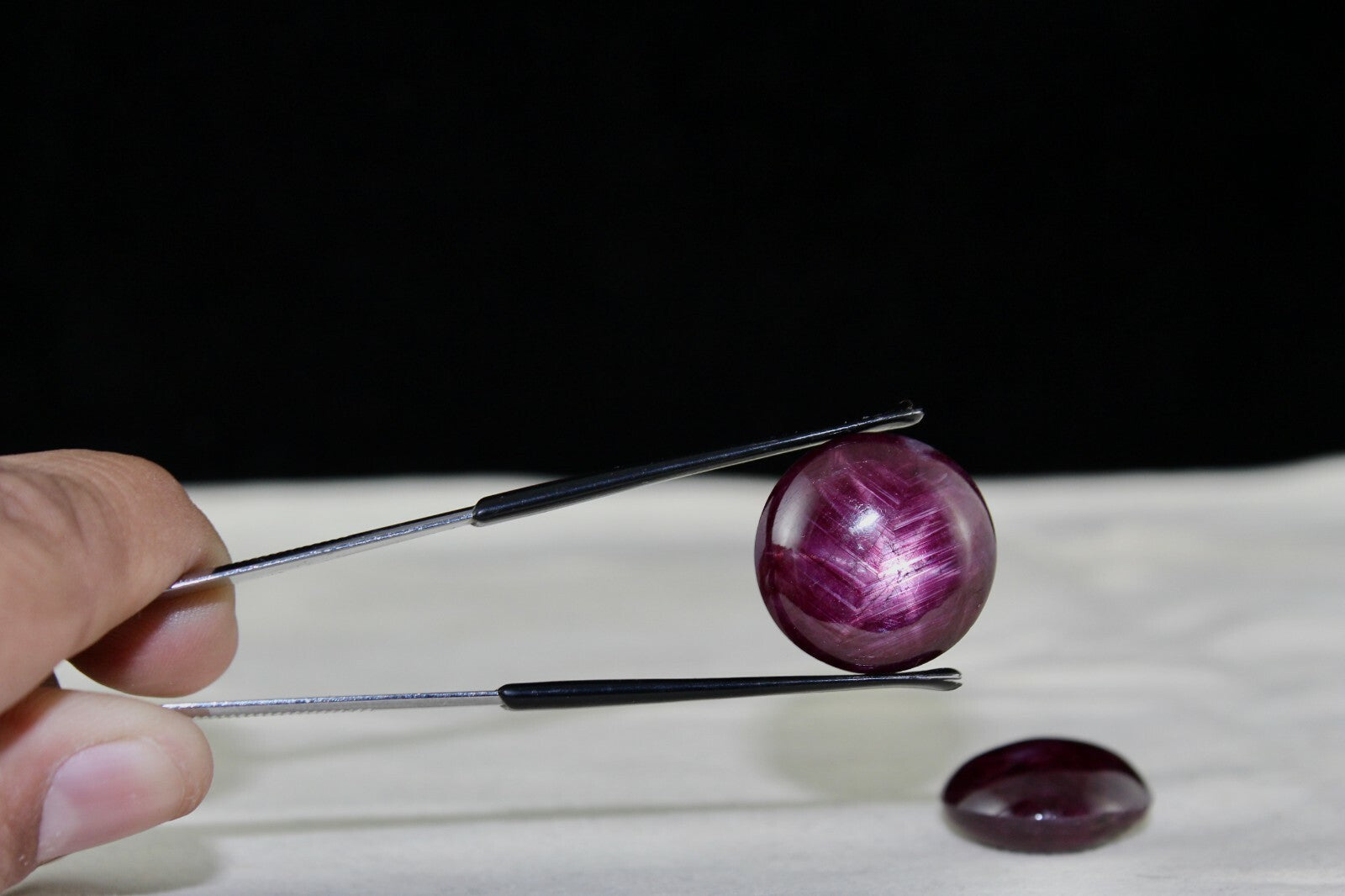 Certified 6-line Star Ruby 112.90 Ct Round Cabochon Gemstone For Ring Pendant