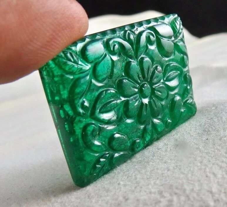 NATURAL ZAMBIAN EMERALD CARVED RECTANGLE 76.67 CARATS 26x38 MM GEMSTONE PENDANT