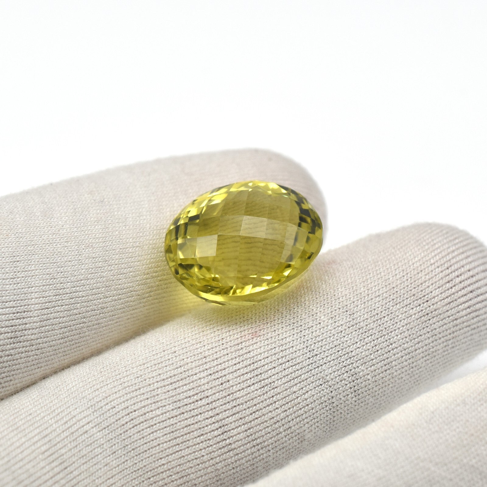 Natural Green Gold Lemon Quartz 23.60 Ct Oval Cut Gemstone Ring Pendant