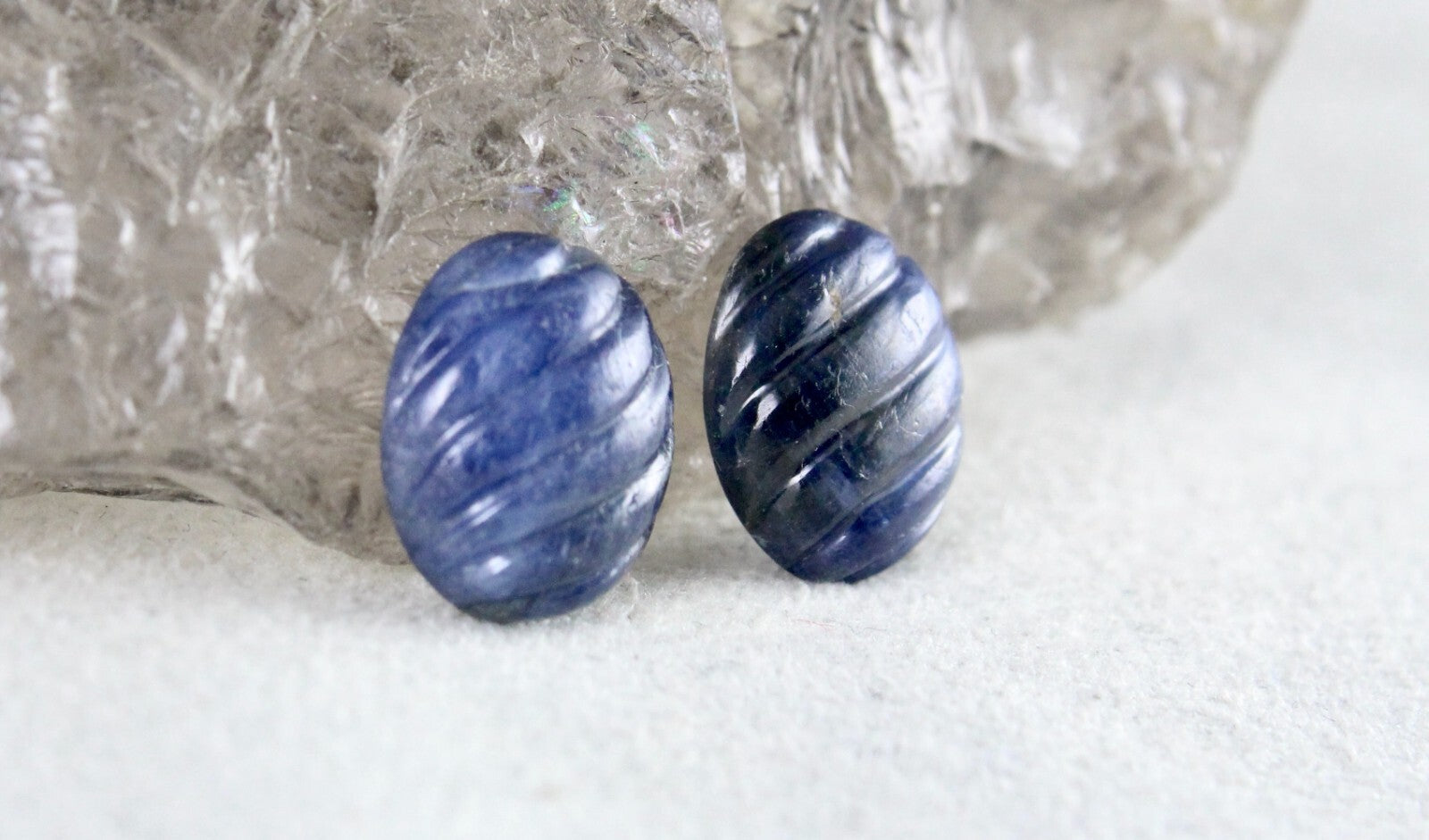 Natural Carved Blue Sapphire 10.90 Ct Oval 2pc Gemstone For Earrings Design